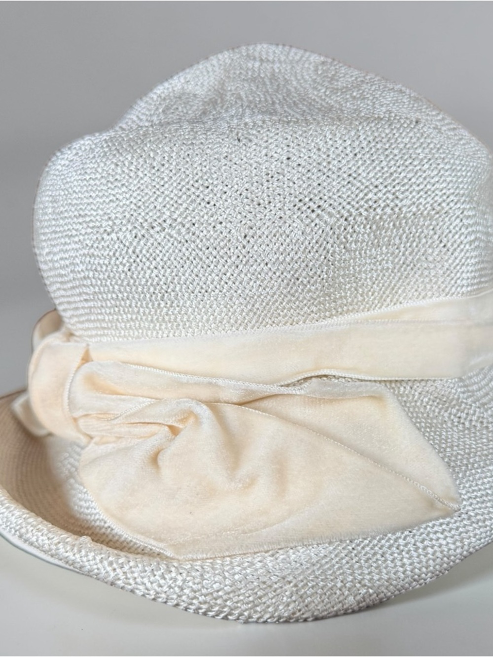 1950’s Women's Cream Straw Sun Hat with Velvet Bow